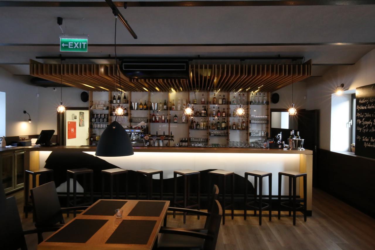 Hotel Panstvi Dlouha Lhota Экстерьер фото