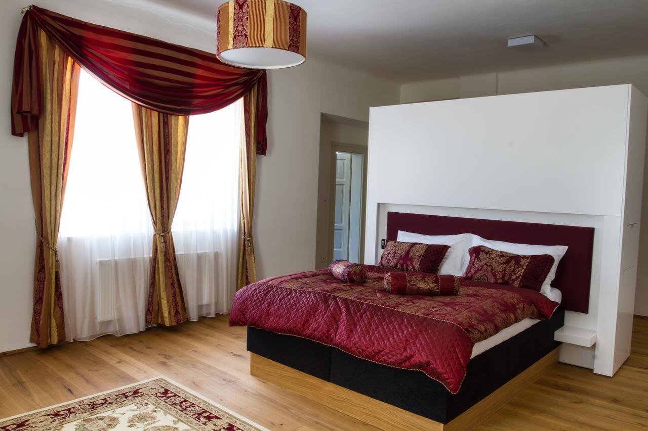 Hotel Panstvi Dlouha Lhota Экстерьер фото
