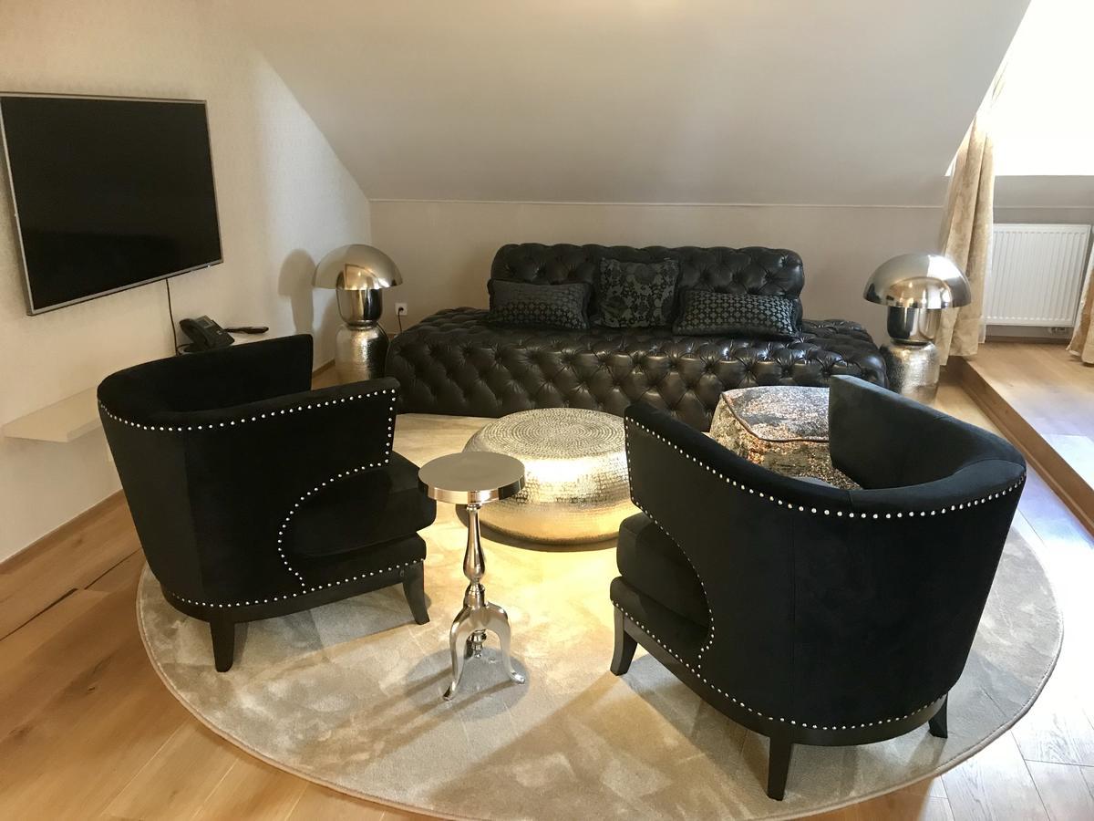 Hotel Panstvi Dlouha Lhota Экстерьер фото