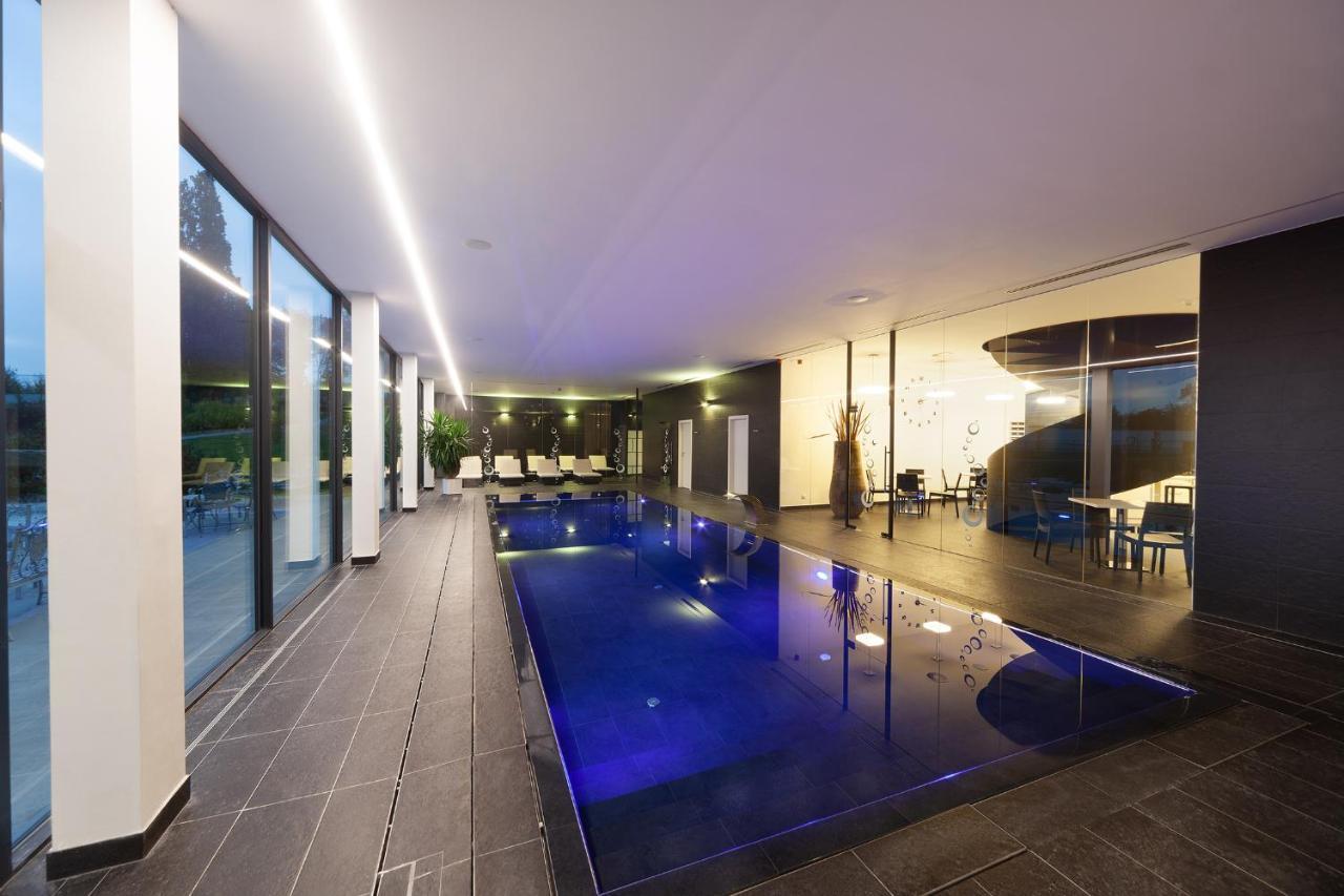 Hotel Panstvi Dlouha Lhota Экстерьер фото